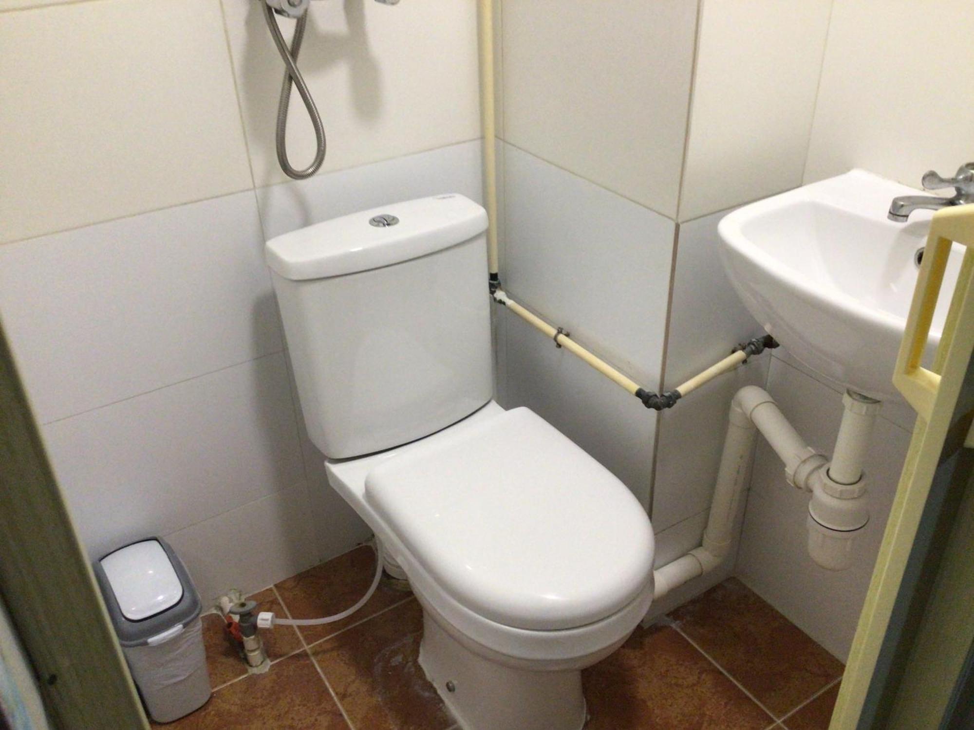 Ajit Guest House Хонконг Екстериор снимка